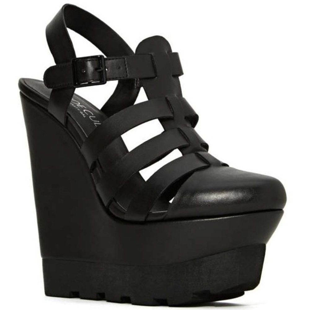 ‘A cut above’ shoe cult by nasty gal fisherman sandal wedges